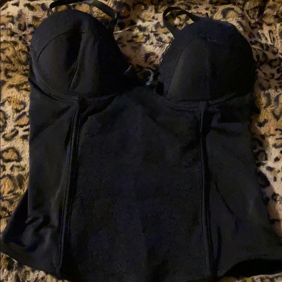Skull & Bow Tops - Black corset. 36C. Worn twice